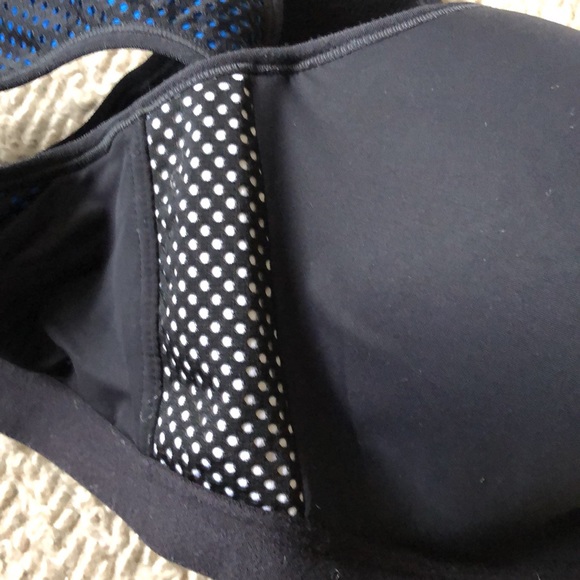 Maidenform front zip mounded cup sports bra - Picture 8 of 9